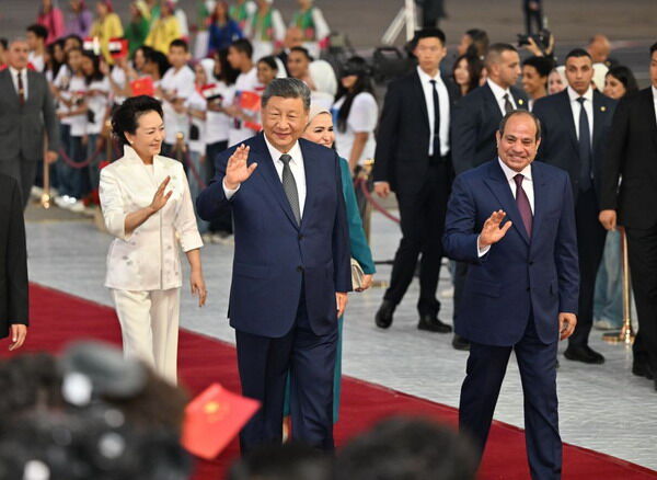 Cumhurbaşkanı Xi Jinping Mısır’da