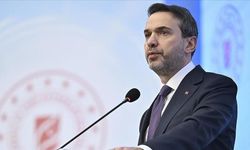 Bakan Bayraktar, Türkiye'nin yenilenebilir enerjide sessiz bir devrim gerçekleştirdiğini bildirdi