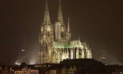 Köln Katedrali turistlere ücretli oluyor