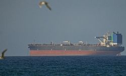 ABD'nin ablukasına rağmen Çin menşeli "Rich Starry" gemisi Hürmüz Boğazı'ndan geçti