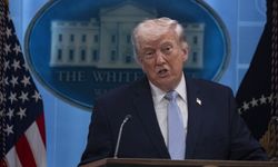 Trump, Hürmüz Boğazı'nın açılması kaydıyla 2 haftalık ateşkesi kabul ettiğini açıkladı