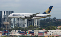 Singapore Airlines, Starlink internetini 2027'den itibaren bazı uçaklarına getireceğini açıkladı
