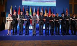 Çin Dışişleri Bakanı'ndan ,Çin-ASEAN iş birliğinin daha da güçlendirilmesi çağrısı