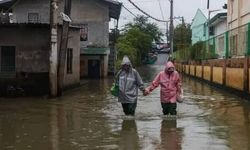 Filipinler'de aşırı hava koşulları: Manila ve 12 eyalette okullara ara