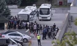 Etimesgut Belediye Başkanı Beşikçioğlu'nun da aralarında bulunduğu 40 şüpheli tutuklandı