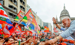 Brezilya'da seçim ateşi: Lula da Silva ve Bolsonaro ailesi sandıkta karşı karşıya