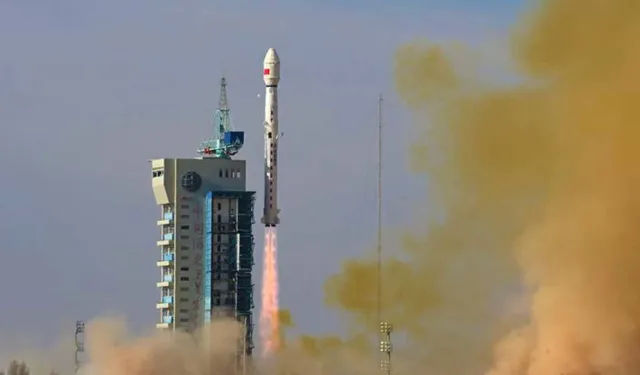 Çin, yeni bir gözlem uydusu fırlattı