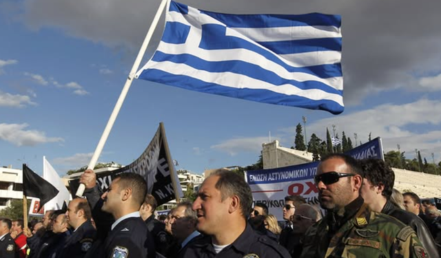 Atina'da "Köstebek" Operasyonu