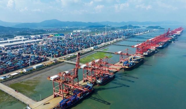 Ningbo-Zhoushan Limanı, dünyanın en yoğun limanı oldu