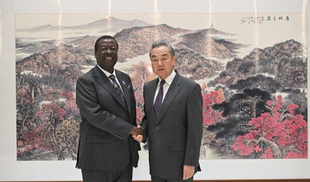 Wang Yi, Afrika ülkeleri dışişleri bakanlarıyla görüştü