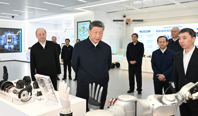 Xi: Bilim ve teknoloji alanında kendi kendine yeterlilik hayati önem taşıyor