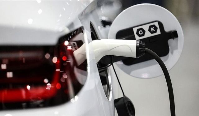 Türkiye'de ilk çeyrekte satılan otomobillerin yarısı elektrikli ve hibrit araçlardan oluştu