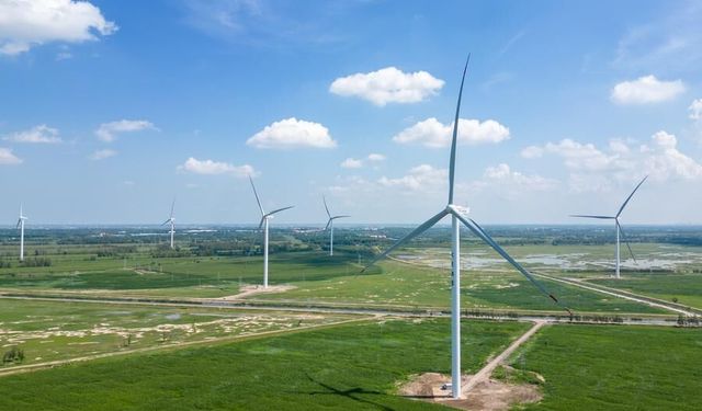 Çin'in yenilenebilir enerjideki hızlı büyümesi, küresel enerji şokuna karşı ihracat direncini artırıyor