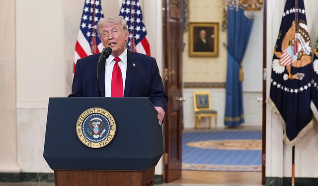 Trump: İran'ı Taş Devri'ne geri göndereceğiz