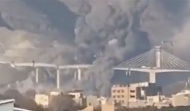 ABD ve İsrail, İran'ın Kerec kentindeki B1 Köprüsü'nü hedef aldı, 8 kişi hayatını kaybetti