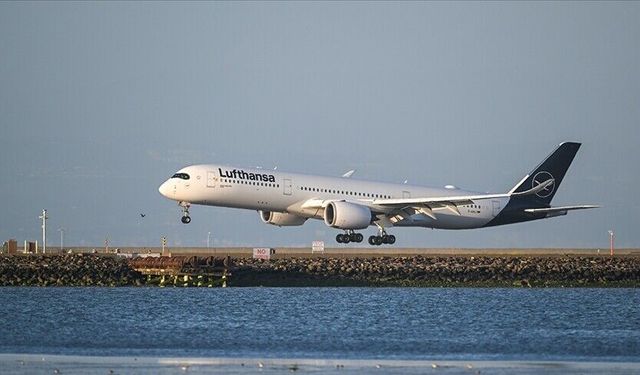 Lufthansa, jet yakıtı krizi nedeniyle 20 bin uçuşu iptal edecek