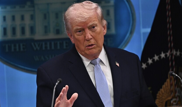 Trump'tan İran'a "beyaz bayrağı sallayın" çağrısı