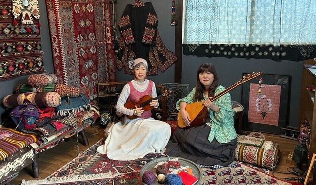 Japon "Yakamoz Duo", Türk ezgilerini Uzak Doğu'ya taşıyor