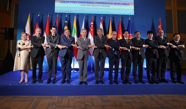 Çin Dışişleri Bakanı'ndan ,Çin-ASEAN iş birliğinin daha da güçlendirilmesi çağrısı