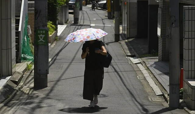 Japonya'da ilk kez aşırı sıcaklar nedeniyle "kokushobi" uyarısı yapıldı