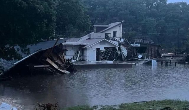 ABD’de Büyük Kanyon’u sel vurdu