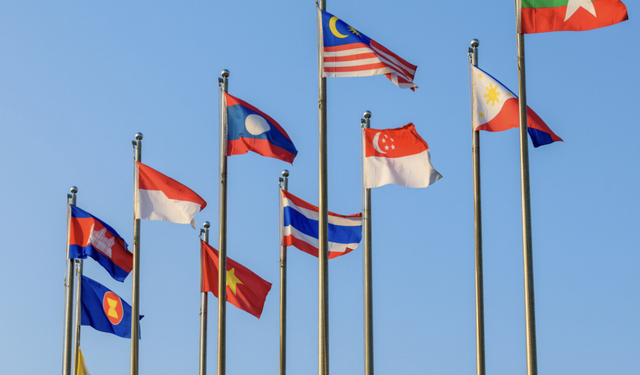 ASEAN küresel ticarette ağırlığını artırıyor