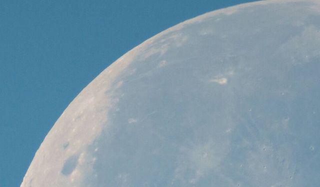 Bilim insanları doğruladı: SpaceX roketinin bir aşaması Ay'a çarptı