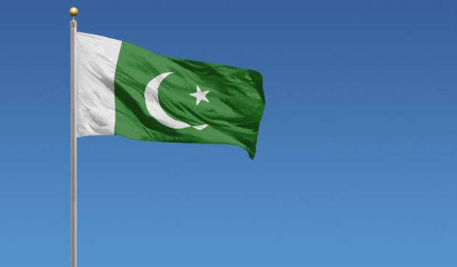 Pakistan'ın kuzeybatısındaki intihar saldırılarında ölü sayısı 19'a yükseldi