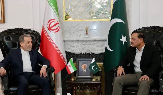 Pakistan'dan İran'a kritik ziyaret