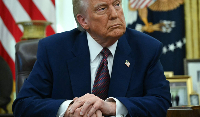 Trump: İran ya her şeyini verir ya da var olamaz