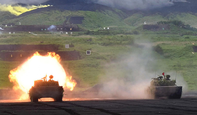 Rusya'dan Japonya'ya askerileşme uyarısı