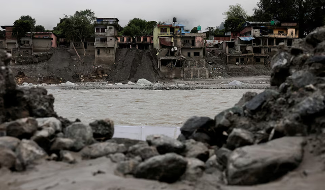 Nepal'den felaket sonrası acil eylem planı: Himalayalar'daki dört buzul gölü boşaltılacak