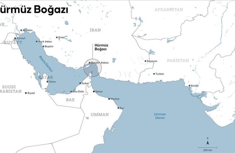 Hürmüz Boğazı'nda yüzlerce tanker Boğaz'ın iki yakasında birikti