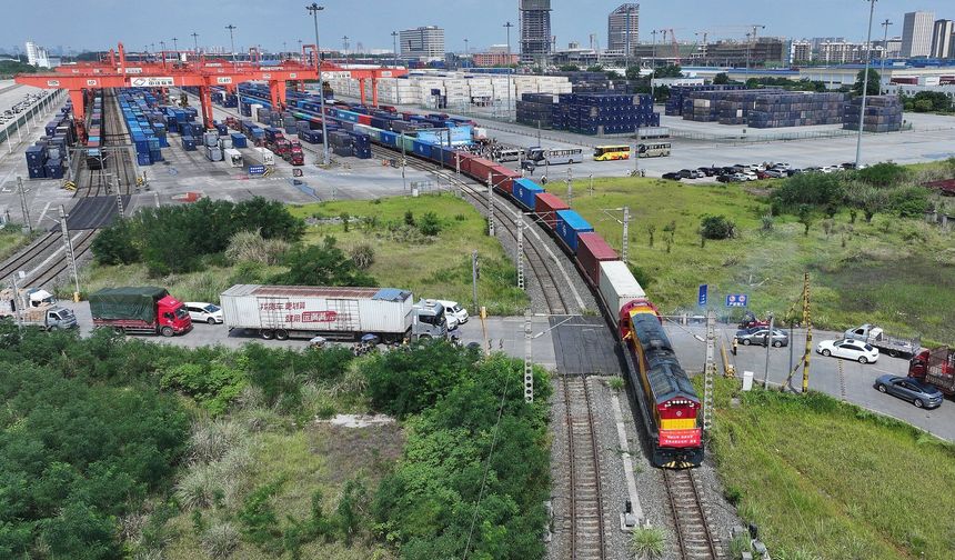 Çin-Afrika ticaret hacmi yeni bir rekor kırdı