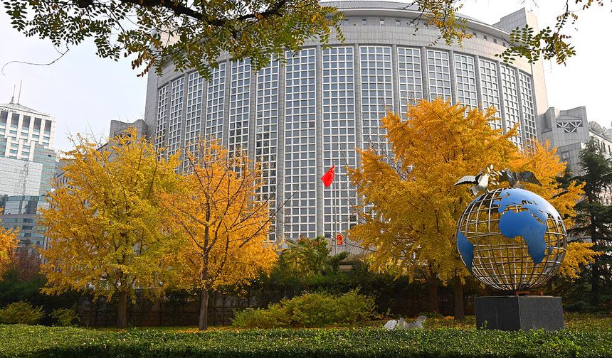 ''Çin, ABD'li bir kuruluşa ve iki kişiye karşı önlem alacak''