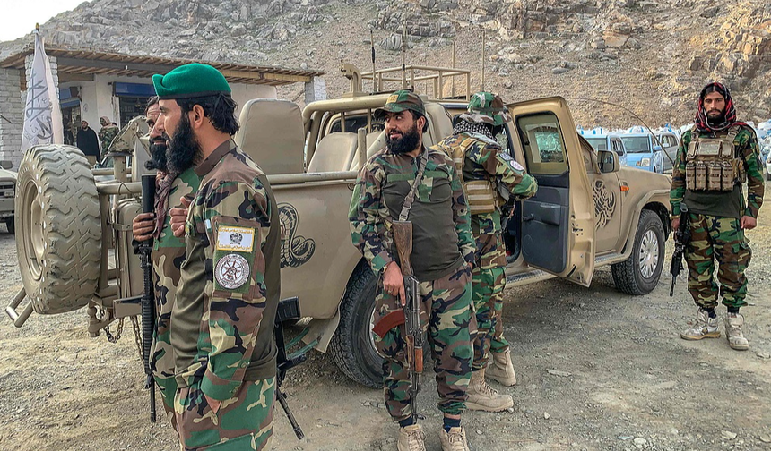 Pakistan, Afganistan'a yeni hava saldırıları başlattı