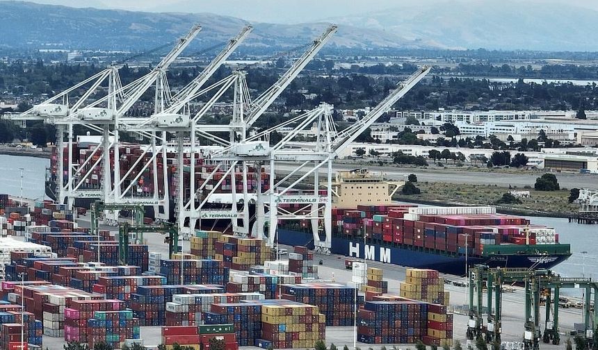 ABD ticaret açığı kasımda beklentileri aştı