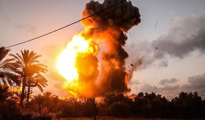 İsrail medyası: ABD tereddüt ediyor; Tel Aviv, İran'a tek başına saldırmaya hazırlanıyor