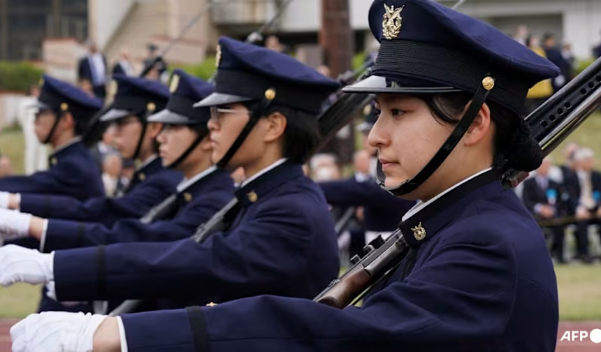 Japonya, ordudaki kadın oranını artırmayı hedefliyor