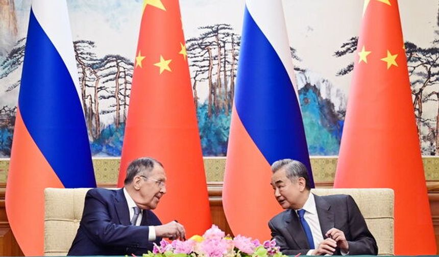 Wang Yi ile Lavrov Beijing’de görüştü