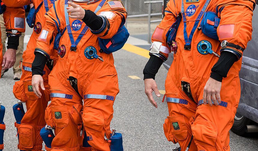 NASA, Artemis III görevi kapsamında Ay'a yolculuk yapacak astronotları açıkladı