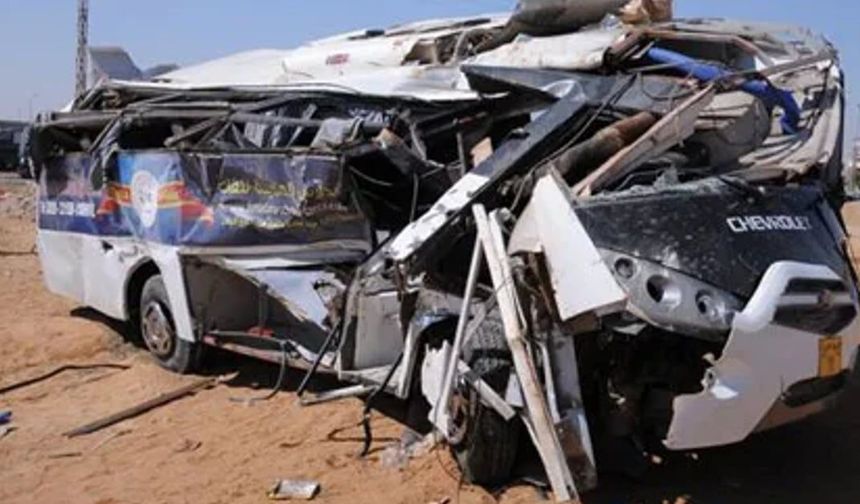Mısır Güney Sina'da otobüs kazası: 22 ölü, 28 yaralı
