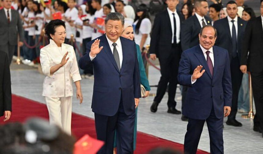 Cumhurbaşkanı Xi Jinping Mısır’da